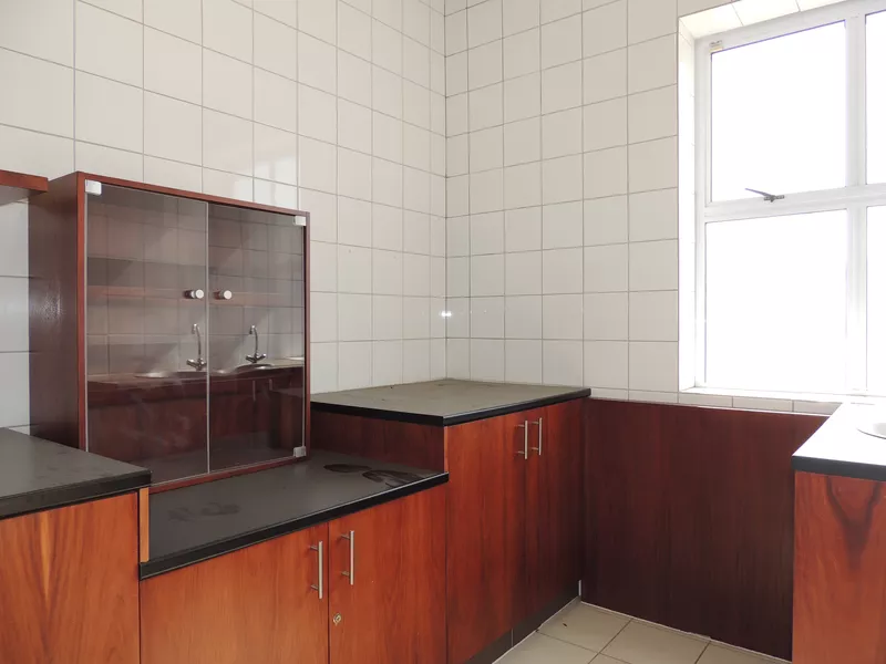 1 238 m² Property to let in 25 - 27 Thor Cir (photo 17)