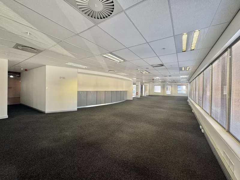979 m² Office to let in Cape Town City Centre/CBD, The Terraces (photo 6)