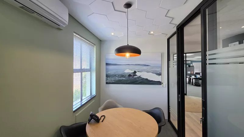 163 m² Office to let in Vineyard Office Estate, Vineyards Office Estate - Chardonnay House (photo 13)