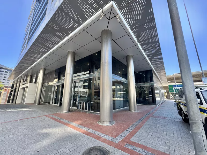 156 m² Office to let in Cape Town City Centre/CBD, The Halyard (photo 1)
