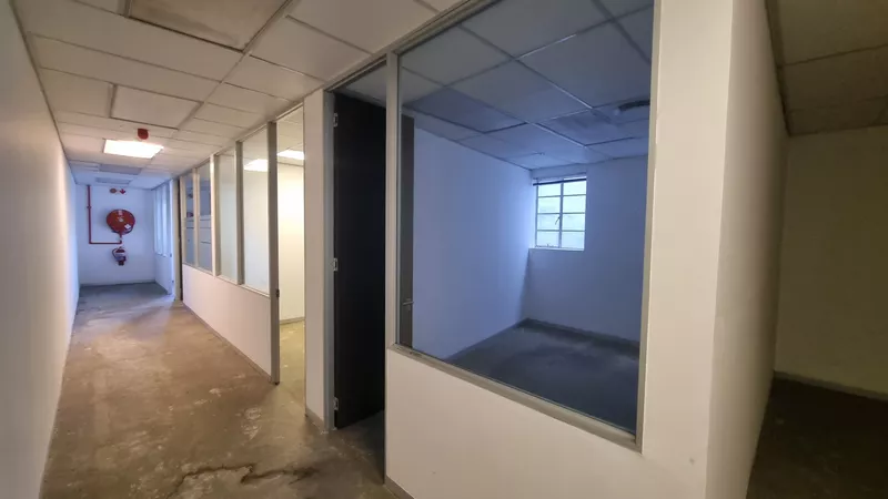 662 m² Office to let in Cape Town City Centre/CBD, The Bergstan (photo 18)
