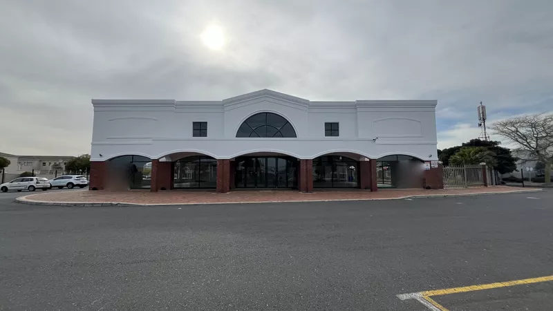 1 648 m² Retail Property to let in Estuaries Office Estate, Eclipse Park (photo 2)