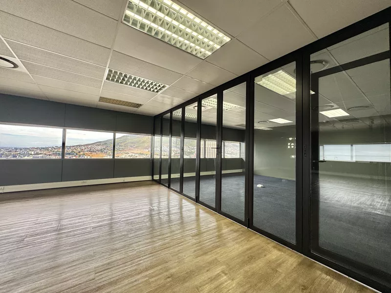 956 m² Office to let in Cape Town City Centre/CBD, The Box (photo 8)