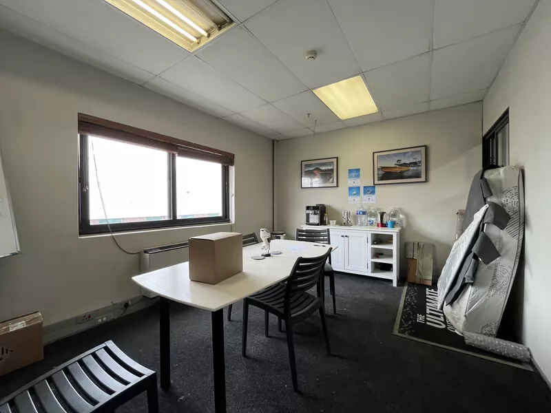 1 957 m² Industrial to let in Airport Industrial, 109 Manhattan Street (photo 13)