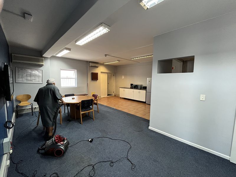 626 m² Industrial to let in Viking Park , 7 Thor Circle (photo 11)