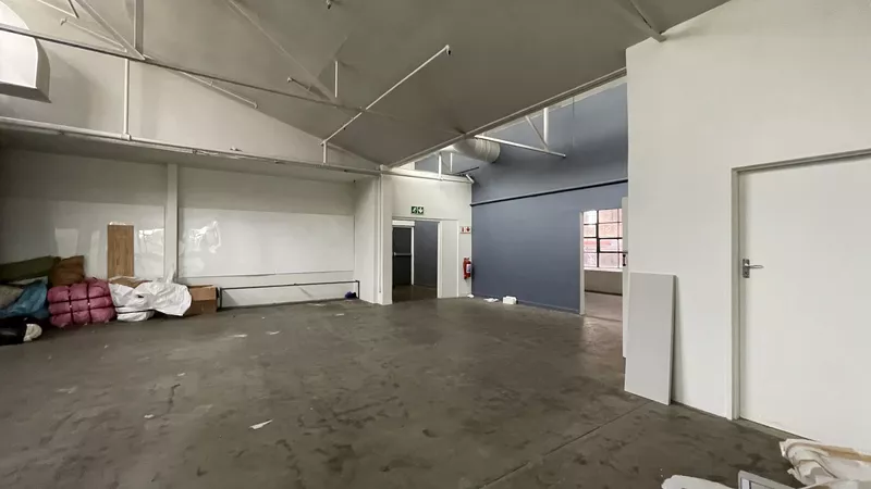 450 m² Office to let in Woodstock, 10 Searle Street (photo 15)