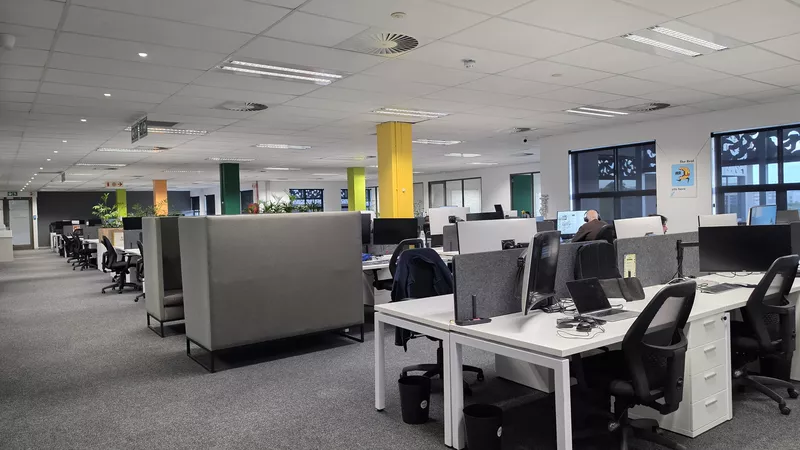 814 m² Office to let in Century City, 5 on Century City Drive (West) (photo 22)