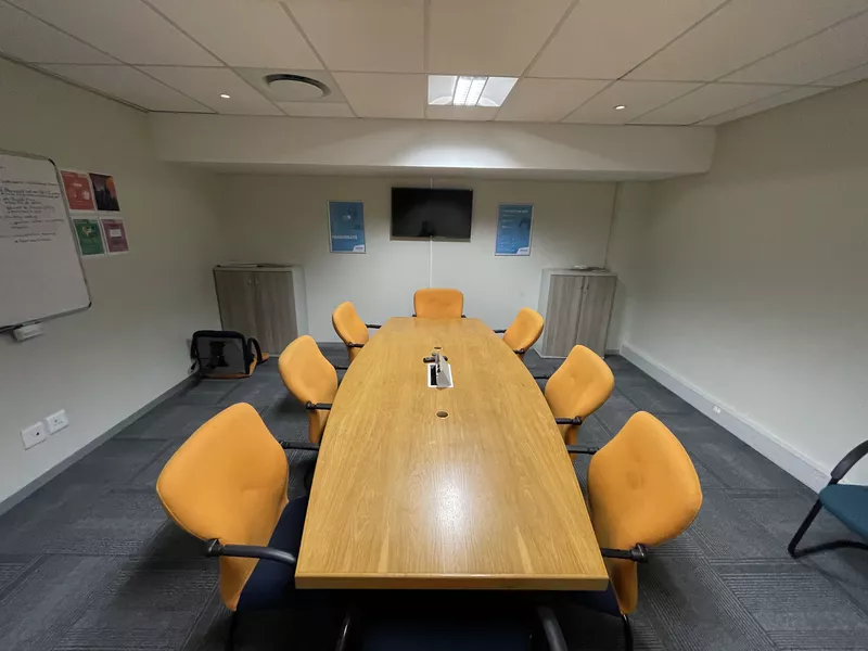 946 m² Office to let in Cape Town City Centre/CBD, Thomas Pattullo (photo 13)