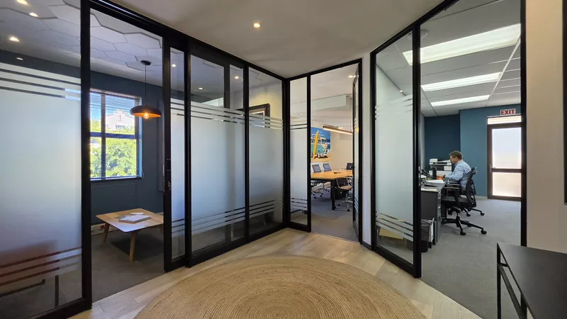 163 m² Office to let in Vineyard Office Estate, Vineyards Office Estate - Chardonnay House (photo 21)