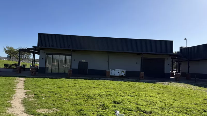 800 m² Retail property to let in Brackenfell, Brackenfell Shopping Centre (photo 27)
