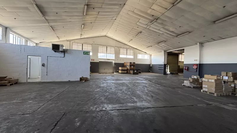 2 251 m² Industrial to let in Paarl, Berg River Business Park (photo 18)