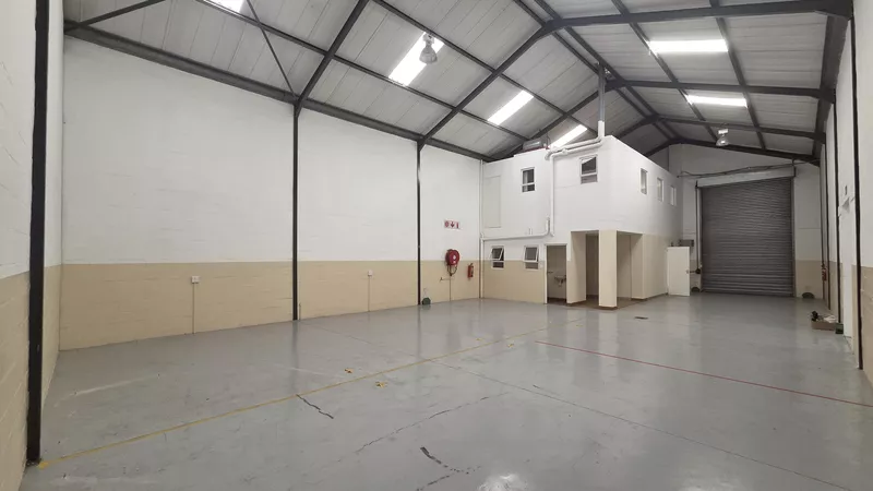 518 m² Industrial to let in Strand, Meerlust Industrial Park (photo 21)