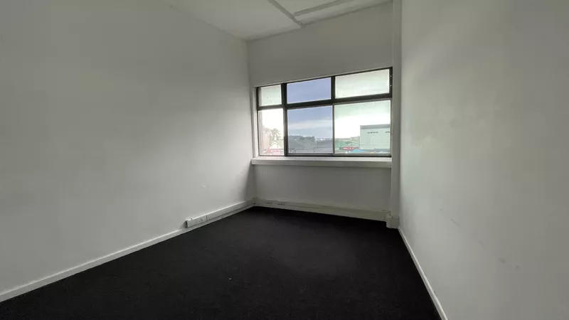 860 m² Office to let in Woodstock, 264 Victoria Road (photo 5)