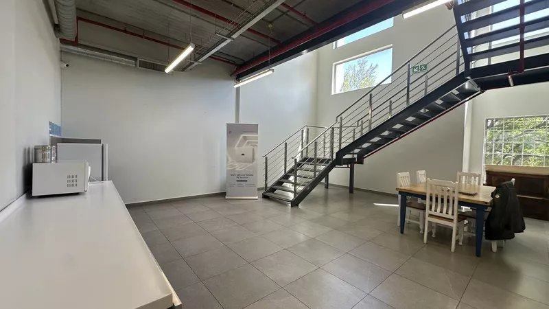 2 823 m² Industrial to let in Estuaries Office Estate, Montague Park (photo 21)