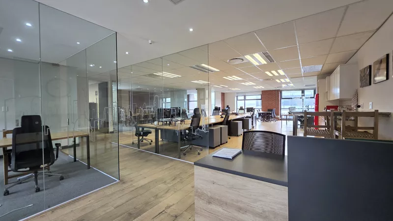 233 m² Office for sale in Century City, Matrix (photo 6)