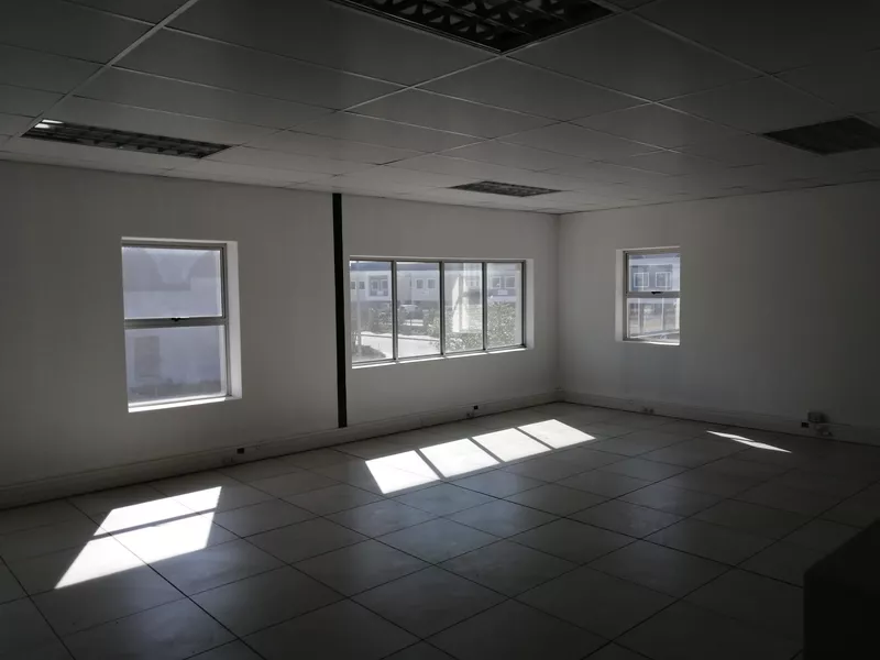 646 m² Industrial to let in Rivergate Business Park, 1 Columbus Cresent (photo 12)