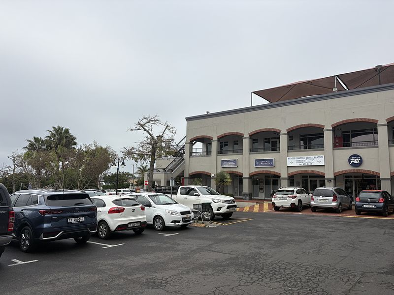 559 m² Retail Property to let in Durbanville, IPIC Shopping Centre Aurora (photo 4)