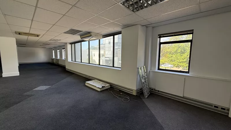 150 m² Office to let in Newlands, Boundary Terraces (PPS House) (photo 10)