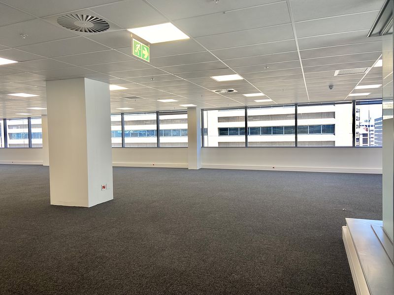 246 m² Office to let in Cape Town City Centre/CBD, 35 Lower Long Street (photo 8)