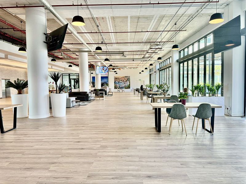 3 300 m² Office to let in Foreshore, Harbour Arch (photo 4)