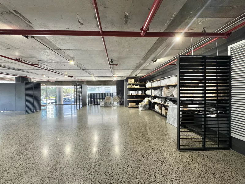 1 038 m² Retail property to let in Cape Town City Centre/CBD, The Halyard (photo 15)