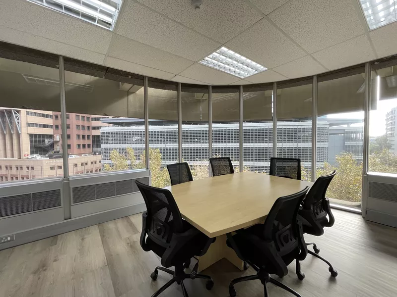 128 m² Office to let in Cape Town City Centre/CBD, One Thibault (photo 13)