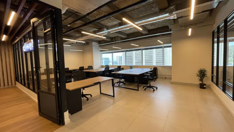 197 m² Office to let in Cape Town City Centre/CBD, The Towers (photo 9)