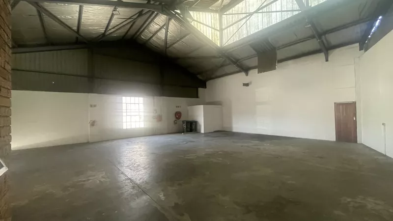 350 m² Industrial to let in Epping, Denval Industrial Park (photo 4)