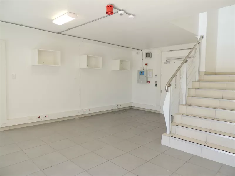 1 238 m² Property to let in 25 - 27 Thor Cir (photo 26)