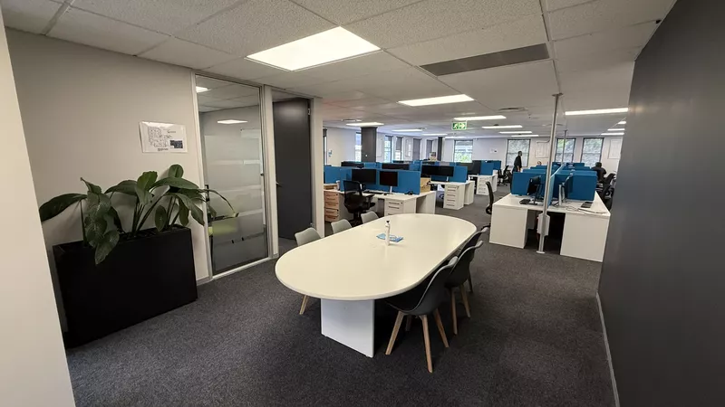 409 m² Office to let in Newlands, Newlands On Main (photo 11)