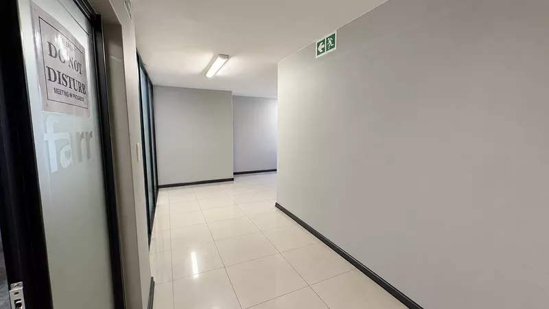 360 m² Office to let in Tyger Valley, Amber Place (photo 22)