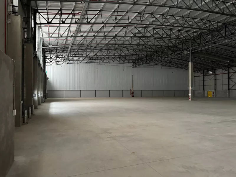 6 126 m² Industrial to let in Wimbledon Estate, ARTERIAL INDUSTRIAL PARK (photo 2)