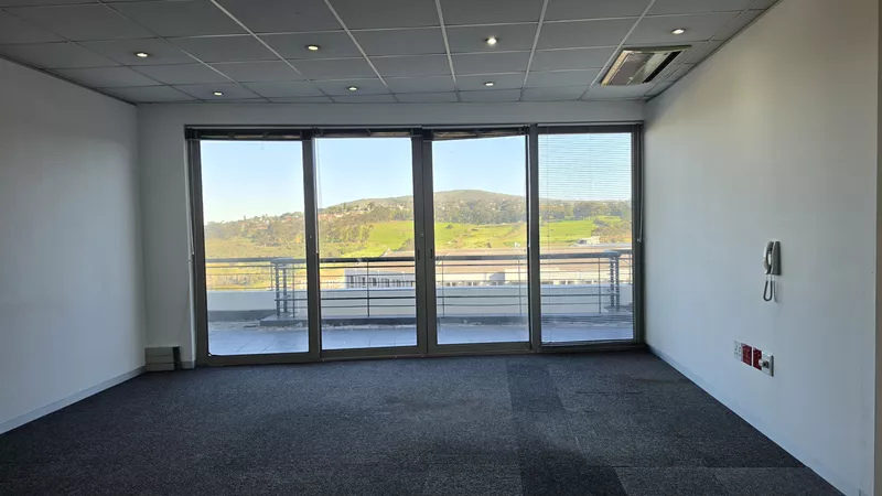 562 m² Office to let in Tyger Valley, Bloemhof (photo 18)