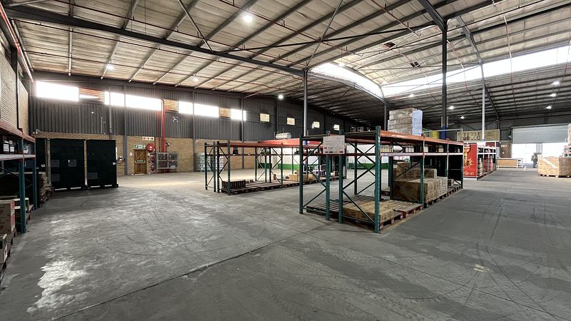 3 197 m² Industrial to let in Ottery, Independence Square (photo 7)