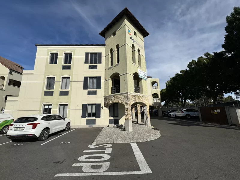 1 950 m² Office for sale in Tyger Valley, Biella Building (photo 3)