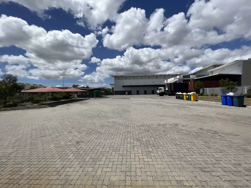 4 209 m² Industrial to let in Airport Industrial, 2 Gulfstream Avenue (photo 4)