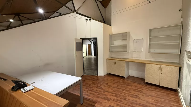 229 m² Office to let in Maitland, 16 Nyman Street (photo 9)