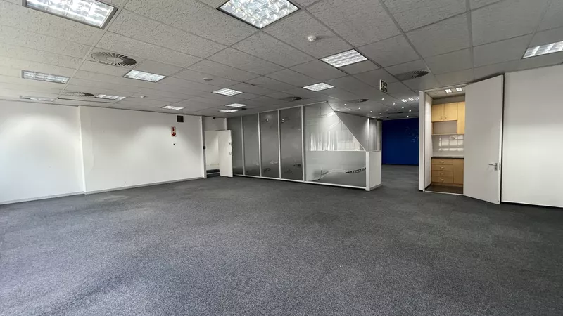 277 m² Office to let in Cape Town City Centre/CBD, 9 Long (photo 14)