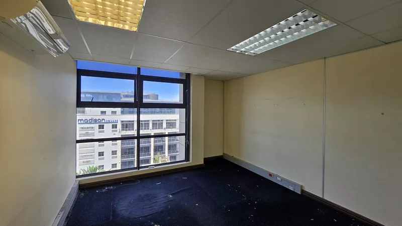 632 m² Office to let in Tyger Waterfront, Avanti South Block (photo 34)