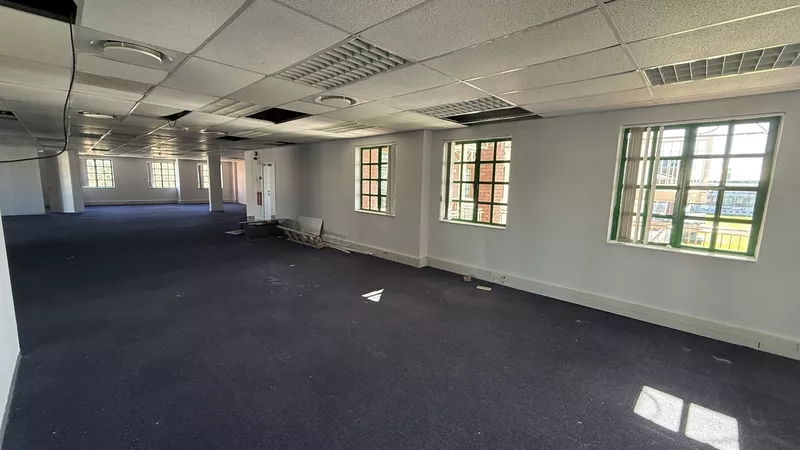 295 m² Office to let in Claremont, Brookside Office Park (photo 5)
