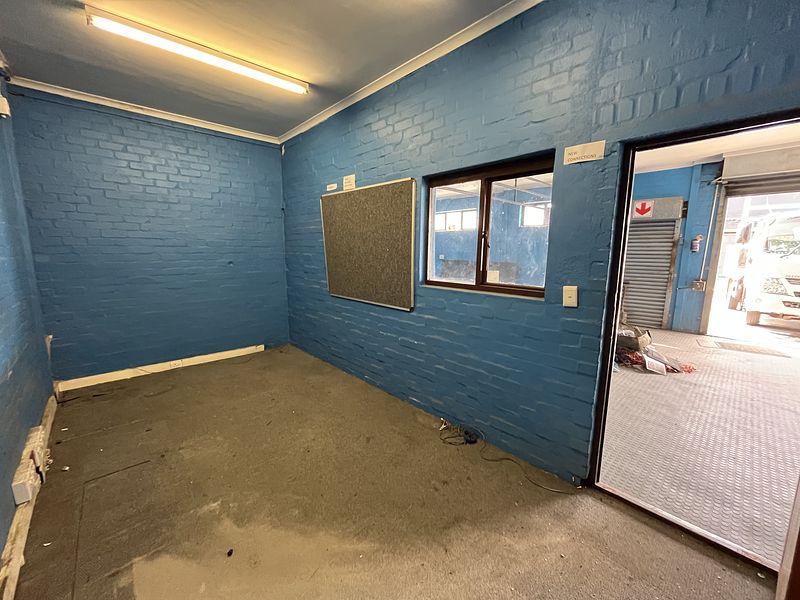 400 m² Industrial for sale in Elsies Rivier, 50 Epping Avenue (photo 25)
