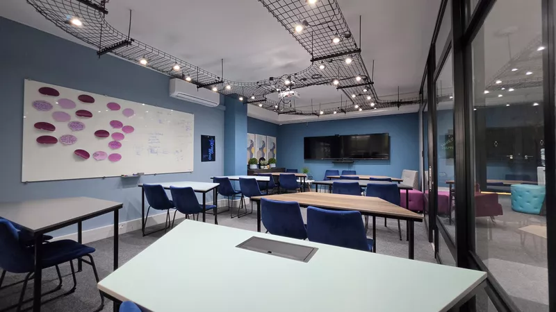432 m² Office to let in Century Square, Century Square - Block D (photo 42)