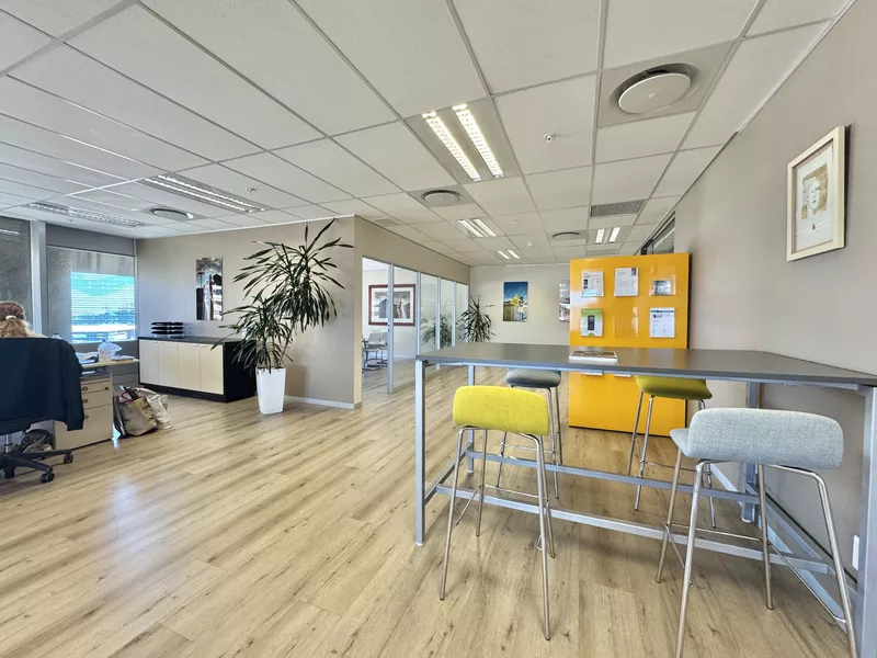 224 m² Office to let in Cape Town City Centre/CBD, One Thibault (photo 10)