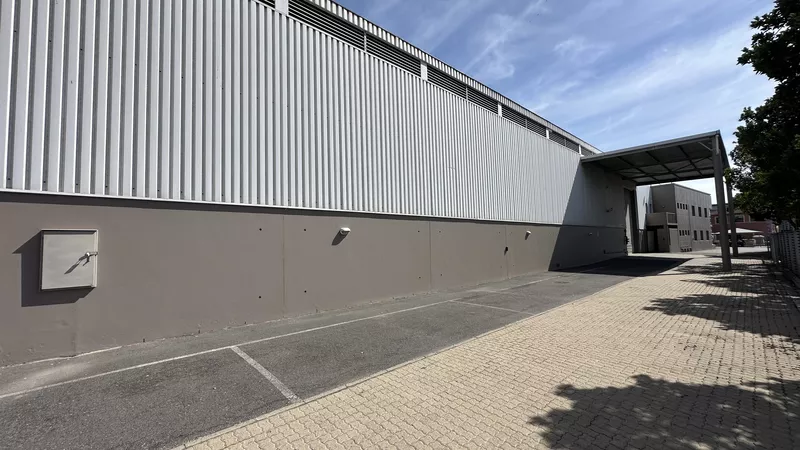 3 100 m² Industrial to let in Marconi Beam, 11 Kunene Circle (photo 32)