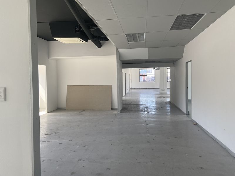312 m² Office to let in Cape Town City Centre/CBD, Buitengracht Centre-125 Buitengracht Street (photo 13)