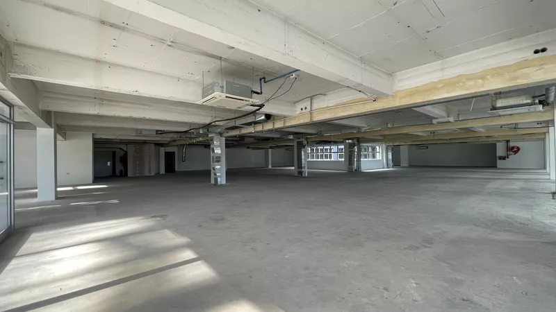 1 184 m² Office to let in Cape Town City Centre/CBD, Amber Place (photo 15)