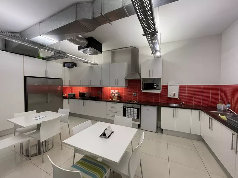 614 m² Office to let in Cape Town City Centre/CBD, 50 Riebeek (photo 22)