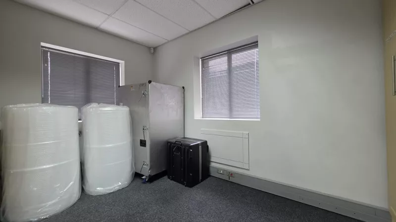 186 m² Office to let in Central Park, The Pavilion (photo 21)
