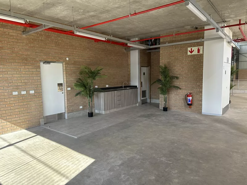 Rand Airport Commercial Park, Germiston (photo 10)