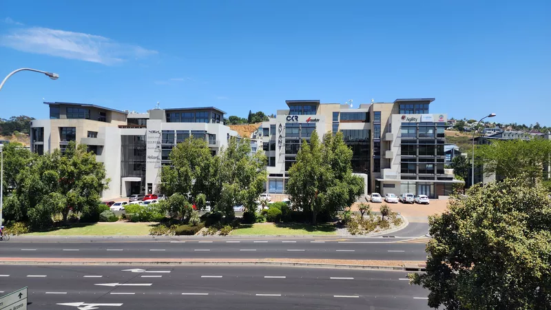 235 m² Office to let in Tyger Waterfront, Avanti North Block (photo 8)